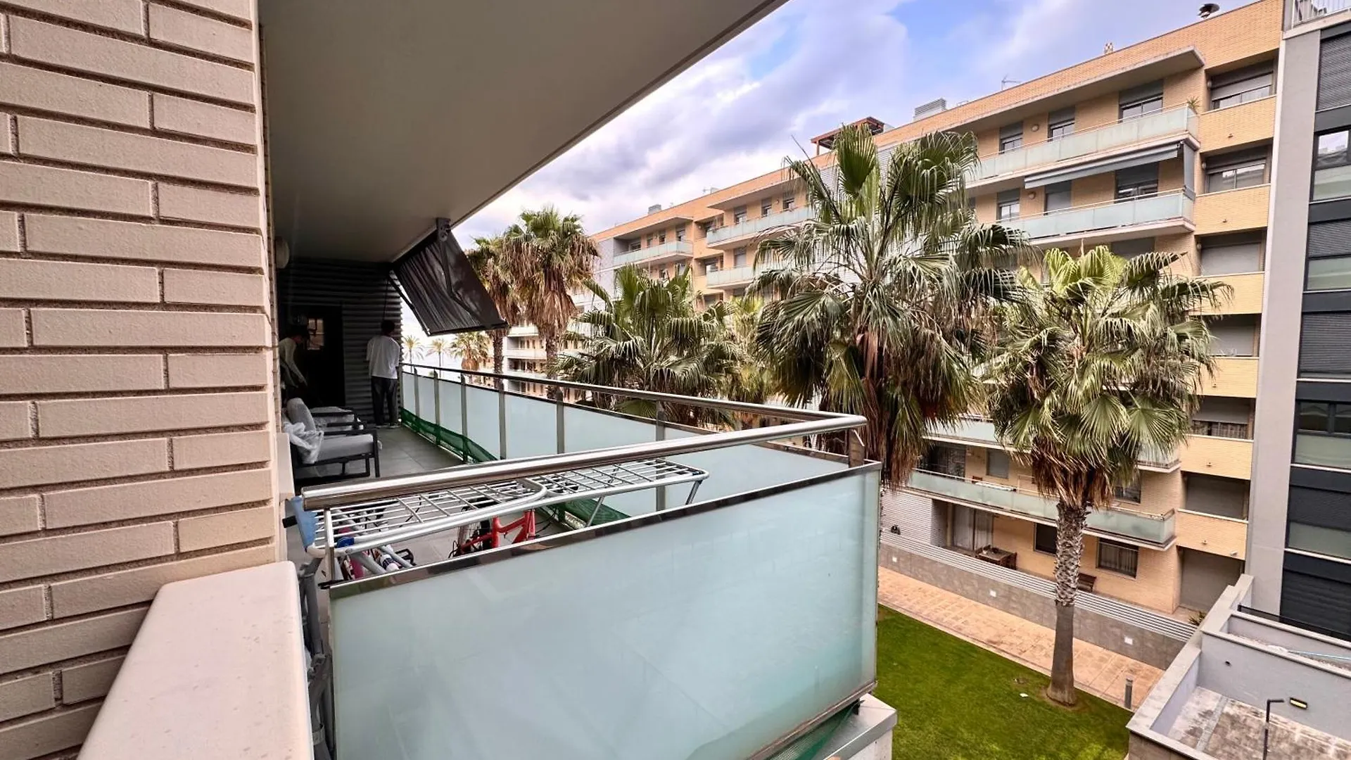 Apt Compartido Martirrena Badalona
