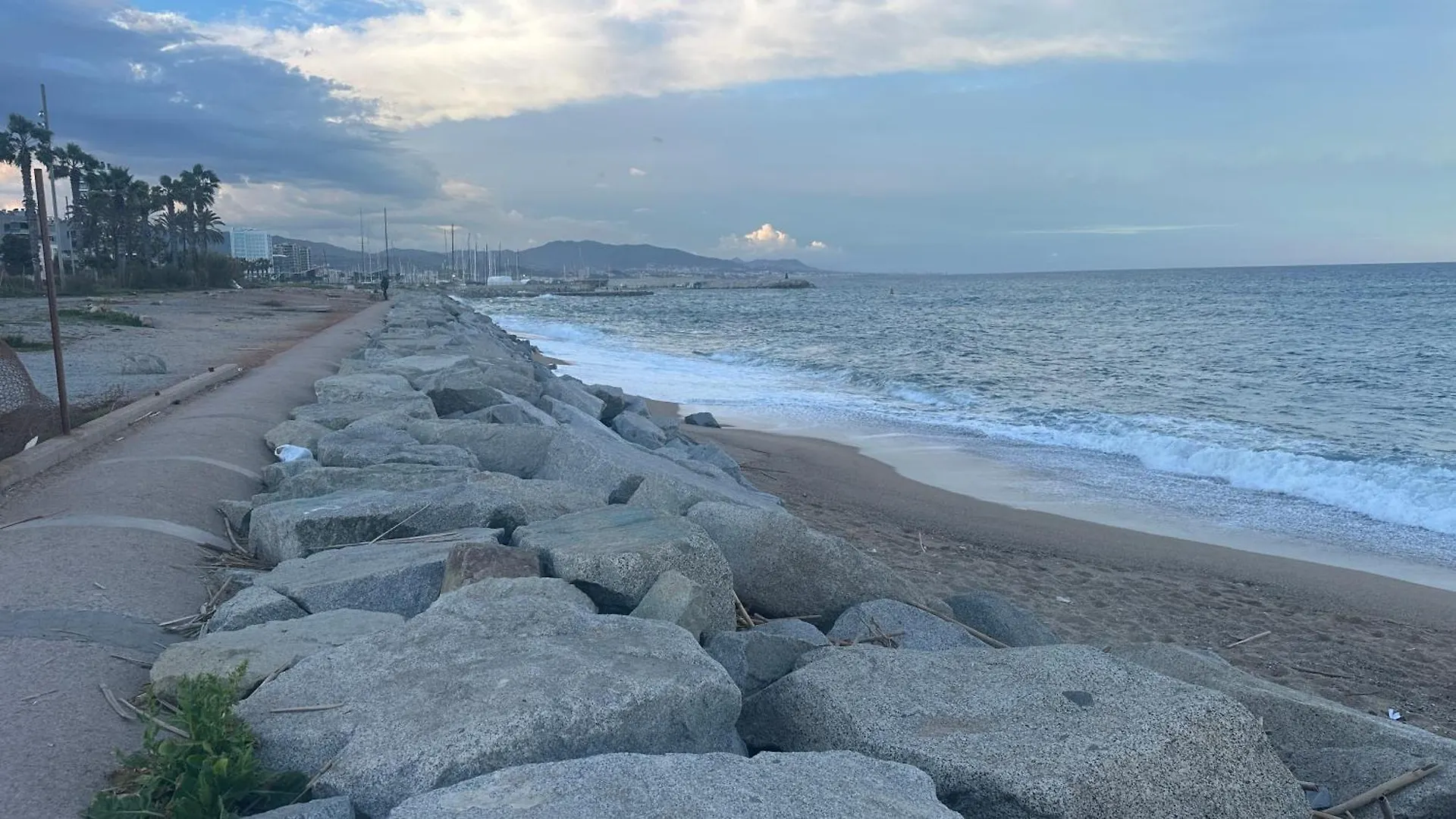 Apt Compartido Martirrena Badalona Apartman