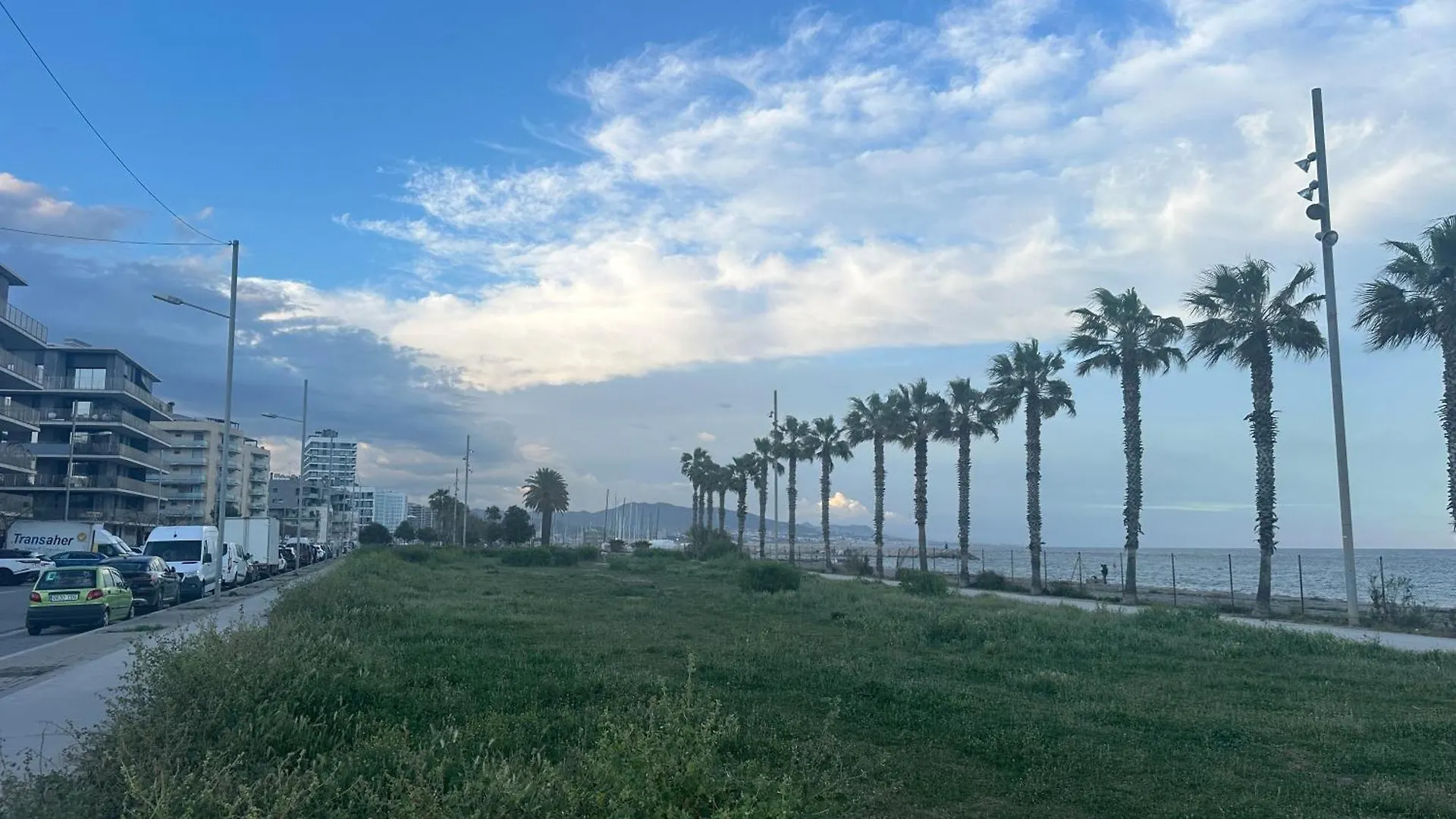 Apt Compartido Martirrena Badalona